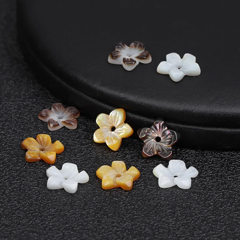 Natural Shell Flower Beads Accessories Mother of Pearl Shell Flower Pendant Beads for Jewelry Necklace Craft DIY Bracelet Making