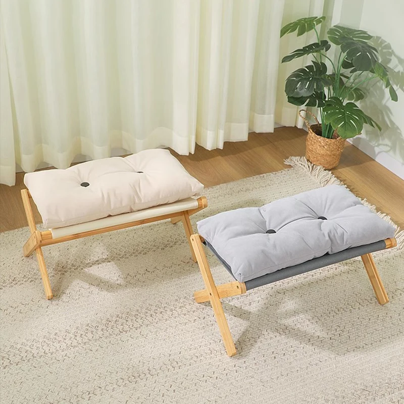 

Small Wood Foot Stool Mobile Portable Modern Child Foot Stool Soft Cushions Lazzy Lounge Cute Design Sgabello Nordic Furniture