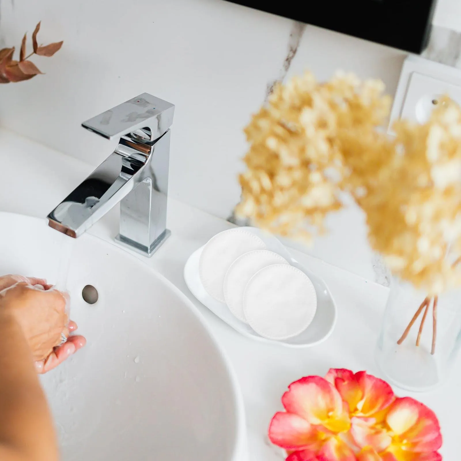 200 Pezzi Dischetti Struccanti Rotondi da 6 Cm in Tessuto Non Tessuto, Assorbenti Igienici per la Pulizia del Viso e la Cura Quotidiana della Pelle Femminile