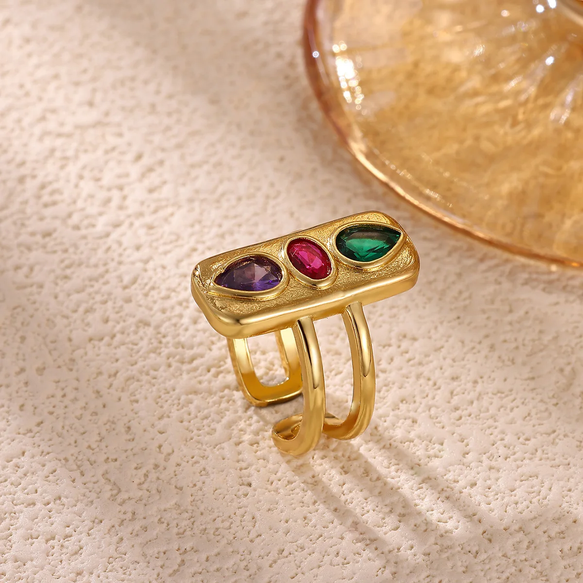 Mehrfarbiger Zirkon Geometrischer Ring für Frauen Goldfarbener Ovaler Zirkon-Ring 2026 Neu Anillos Mode Hochzeitsschmuck Geschenk