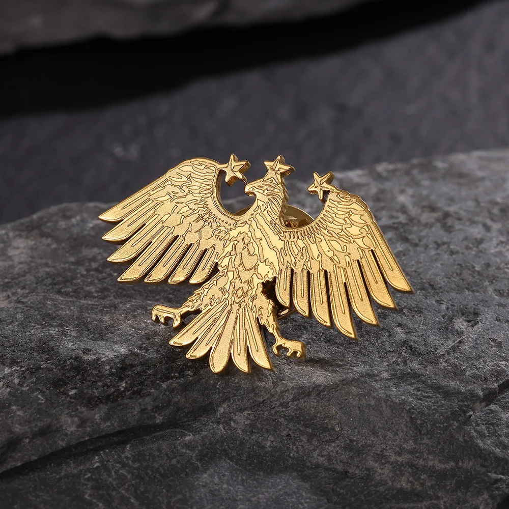 เข็มกลัดอินทรีแบบกำหนดเองสำหรับผู้ชายการปรับแต่งโลโก้ใดๆ เข็มกลัดสีทองสแตนเลสเครื่องประดับตกแต่งของขวัญวันเกิด