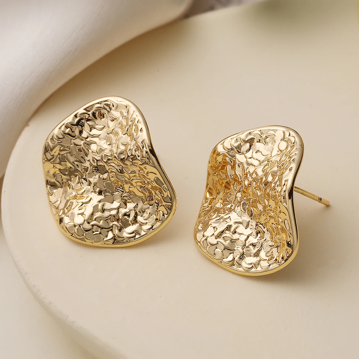 NEWBUY 2 Styles 316L Stainless Steel Hammered Textured Statement Stud Earrings Waterproof Party Vacation Women Jewelry