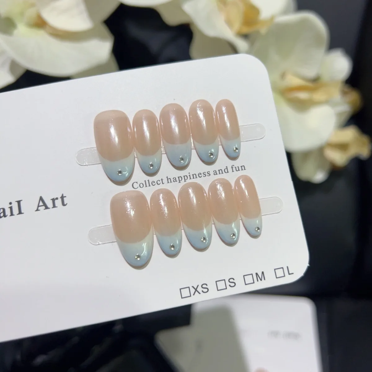 10 Stück handgemachte ovale Press-on-Nagel Französisch Blau Weiß Farbverlaufskante Strass Design Falscher Nagel Tragbarer süßer gefälschter Nagel für Mädchen