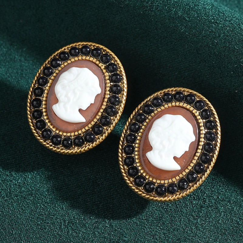

Vintage Black White Cameo Earrings For Woman Hollow Rhinestone Big Stud Gold Color Luxury Quality Designed Gifts Accessories