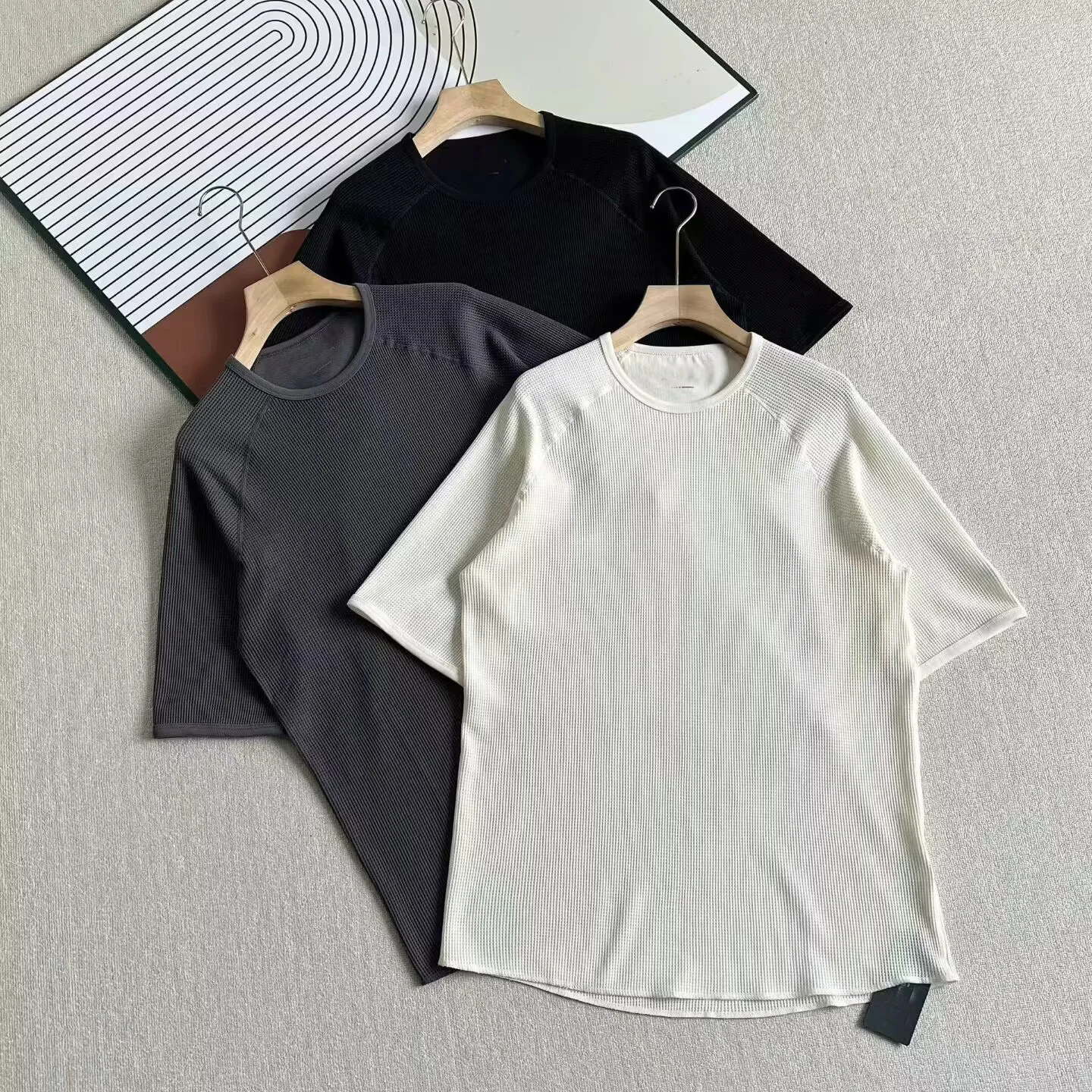 

Lightweight Quick Dry Outdoor Casual Short Sleeve T-Shirt GDW WF LIGHT TSHIRT Loose Fit round Neck Waffle Pattern Men's Tee