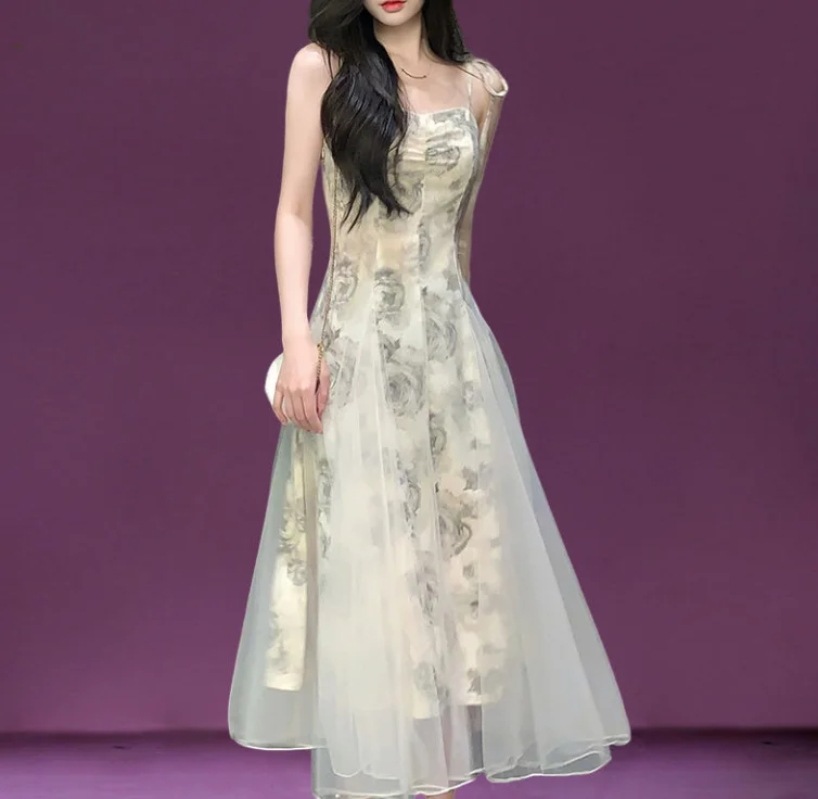 

2025 New Women's Evening Dress, Sexy, Slimming, Noble and Elegant Banquet Dress