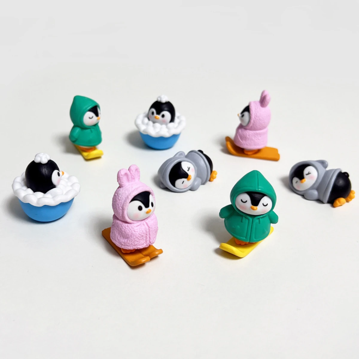 4 Penguin Shaped, Home Decoration Micro Landscape Decoration, Car Center Console Decoration Cute Penguin