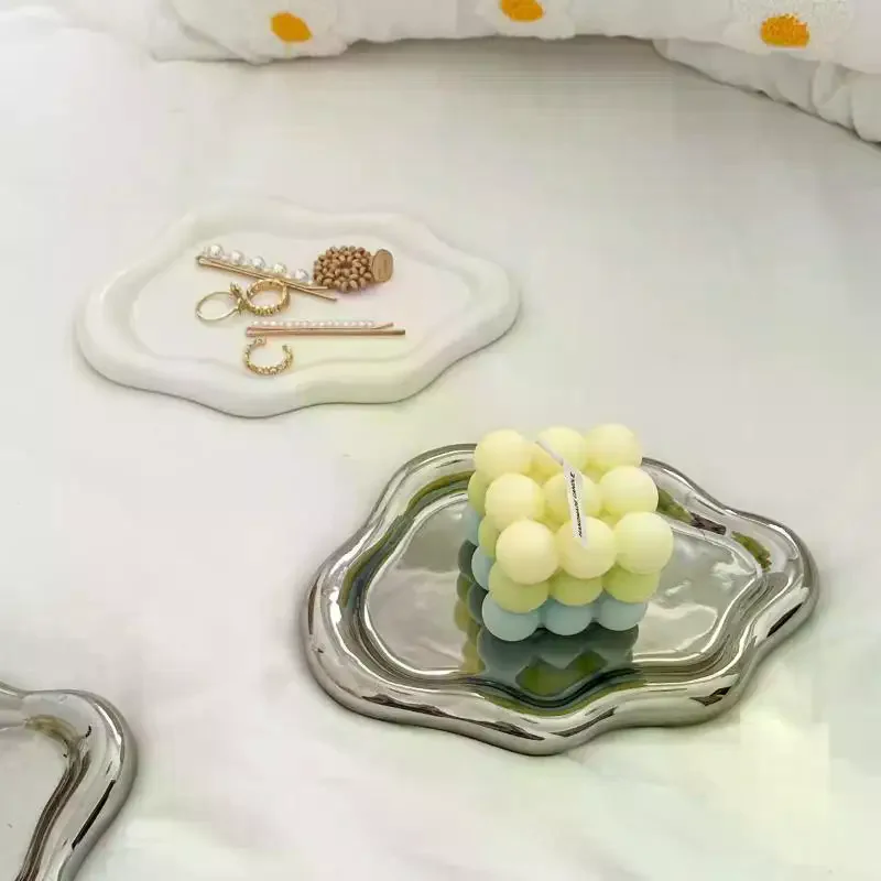 Simple Jewelry Storage Tray Creative Cloud Shapes Electroplated Jewelry Earrings Ring Display Desktop Dish For Women