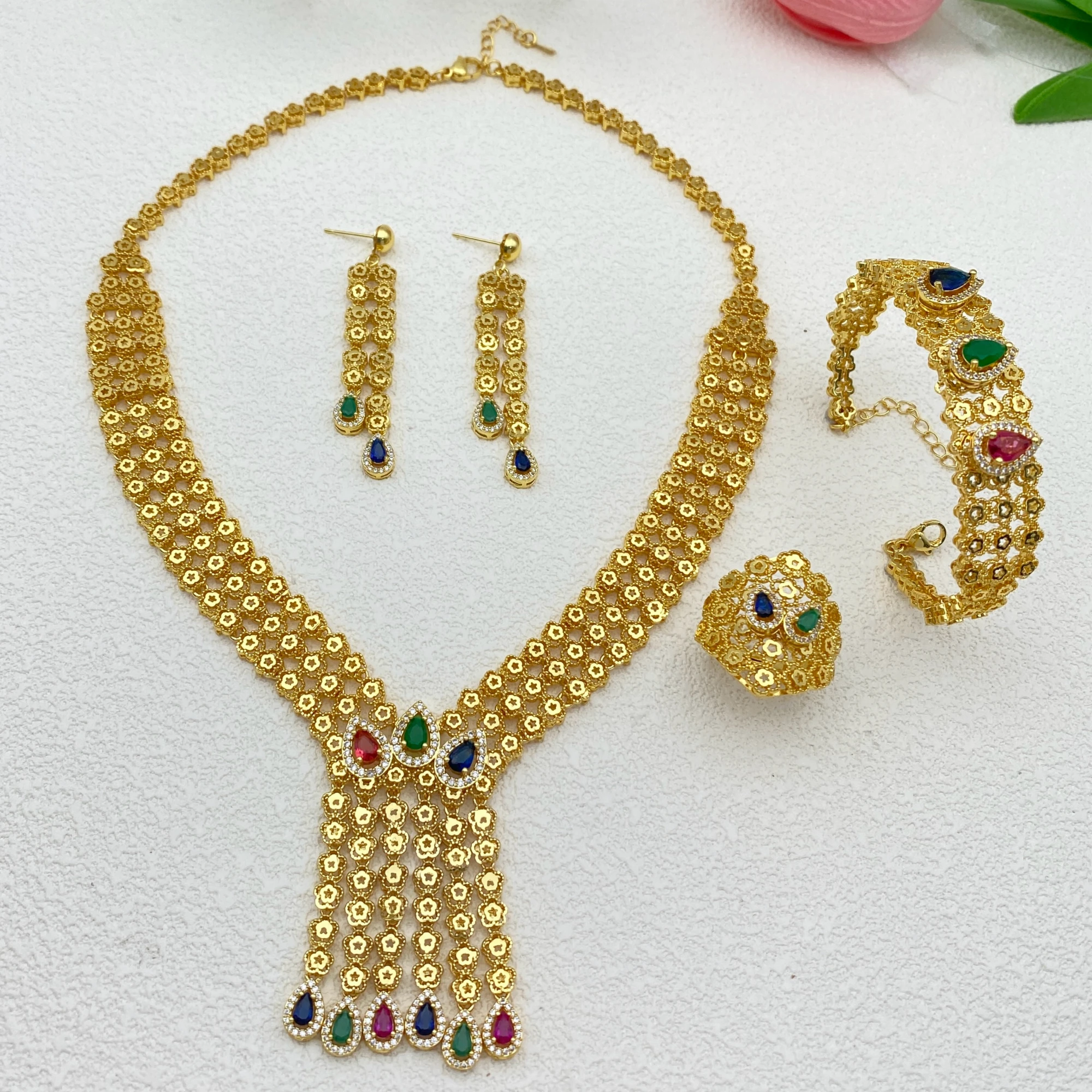 

FloraLuxury Zircon Jewelry Set 4Pcs Necklace Earrings Bracelet RingExquisite Copper Plated Hypoallergenic Gift for WifeGirlfrien