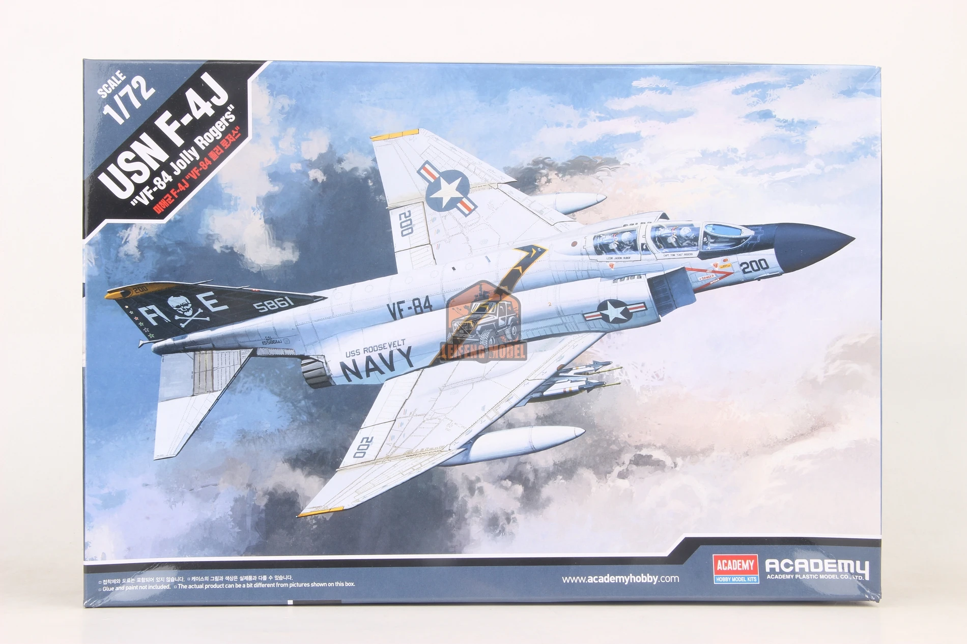 Academy Hobby 12529 1/72 USN F-4J \