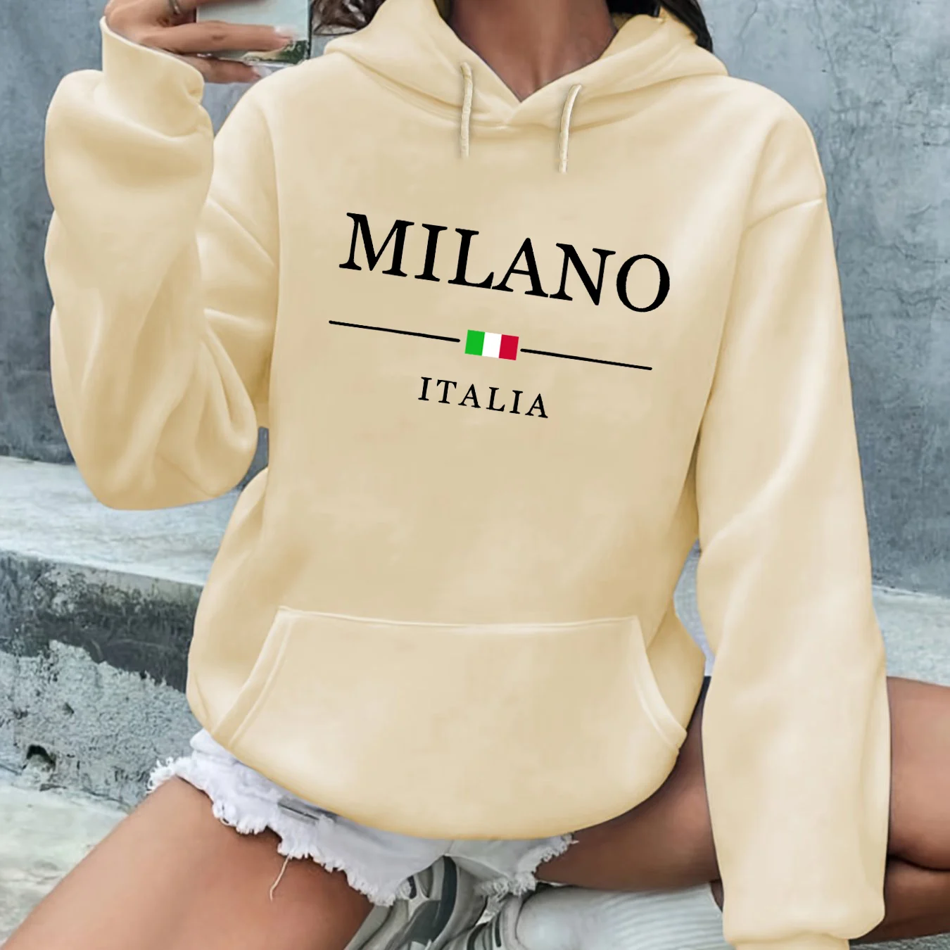 Pullover con cappuccio con coulisse a maniche lunghe con collo rotondo stampato modello MILANO ITALIA allentato casual moda autunno e inverno da donna