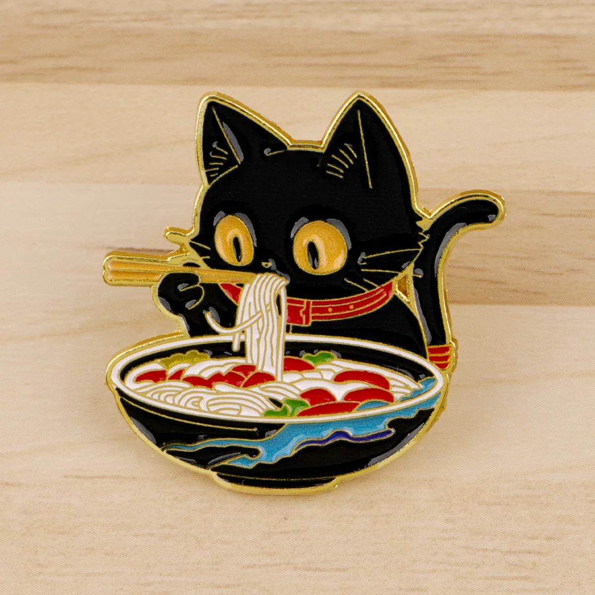 2/3-teiliges Set Niedliche Schwarze Katze Emaille-Anstecknadel Japanische Nudel Cartoon-Abzeichen für Rucksäcke Kragen Reversnadel Hut Schmuck Geschenke für Freunde – Detail 7