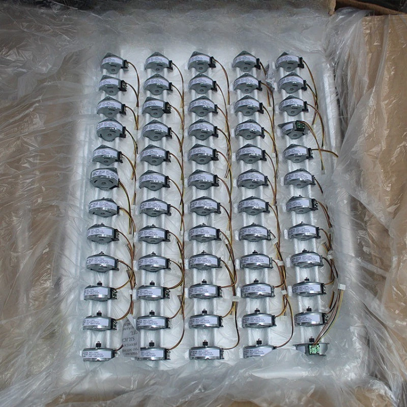 Two-phase Four-wire 42 Stepping Motor 7.5 Degree Precision Motor 0.5 Die 12 Teeth
