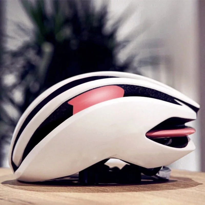 

Professional Pneumatic Wind-Breaking Mountain Road Cycling Helmet Outdoor One-Piece Molded Roller Bicycle Safety Helmet