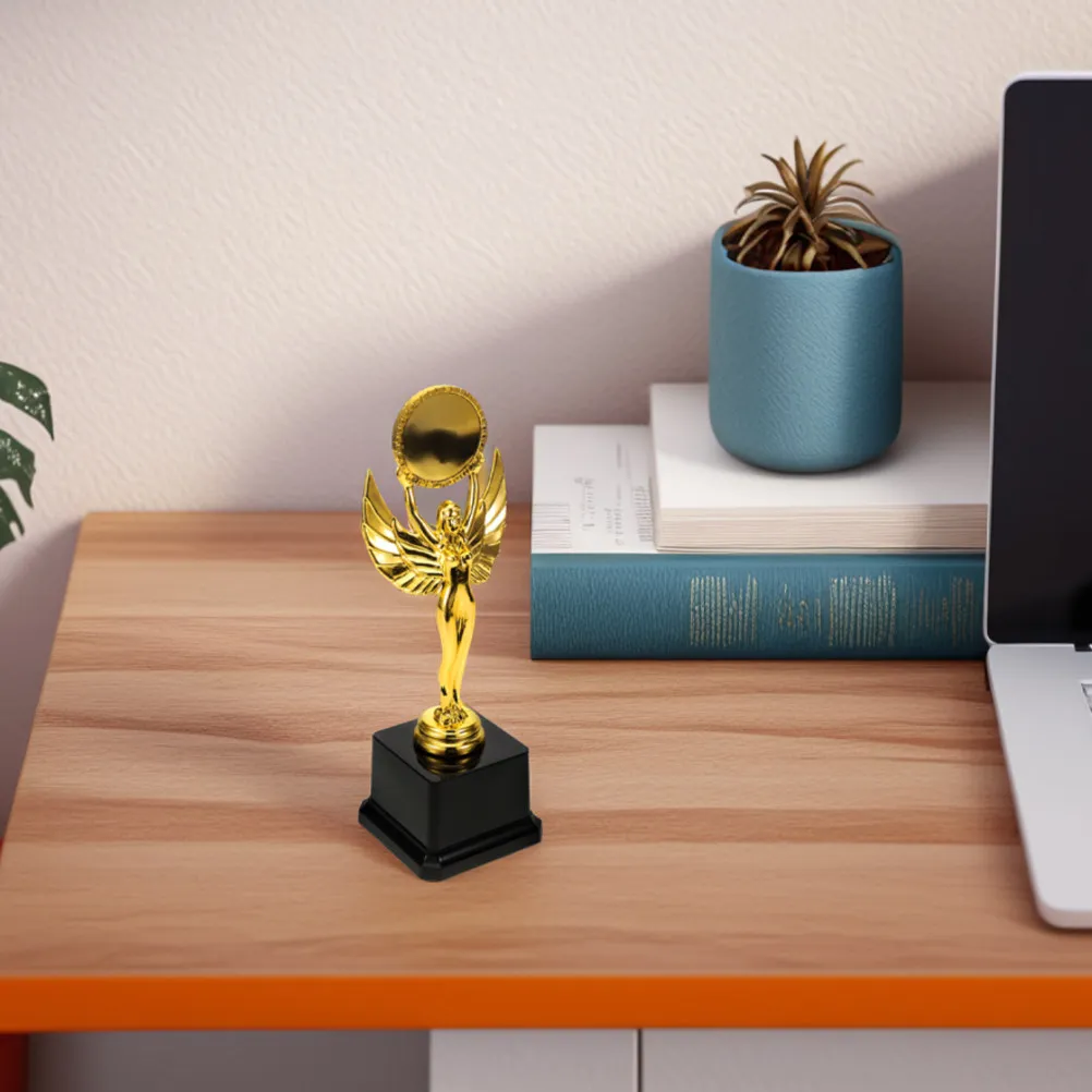 

Легкий и элегантный детский танцевальный кубок для танцевальных соревнований, награда для чирлидинга, приз для детского сада, наградной кубок