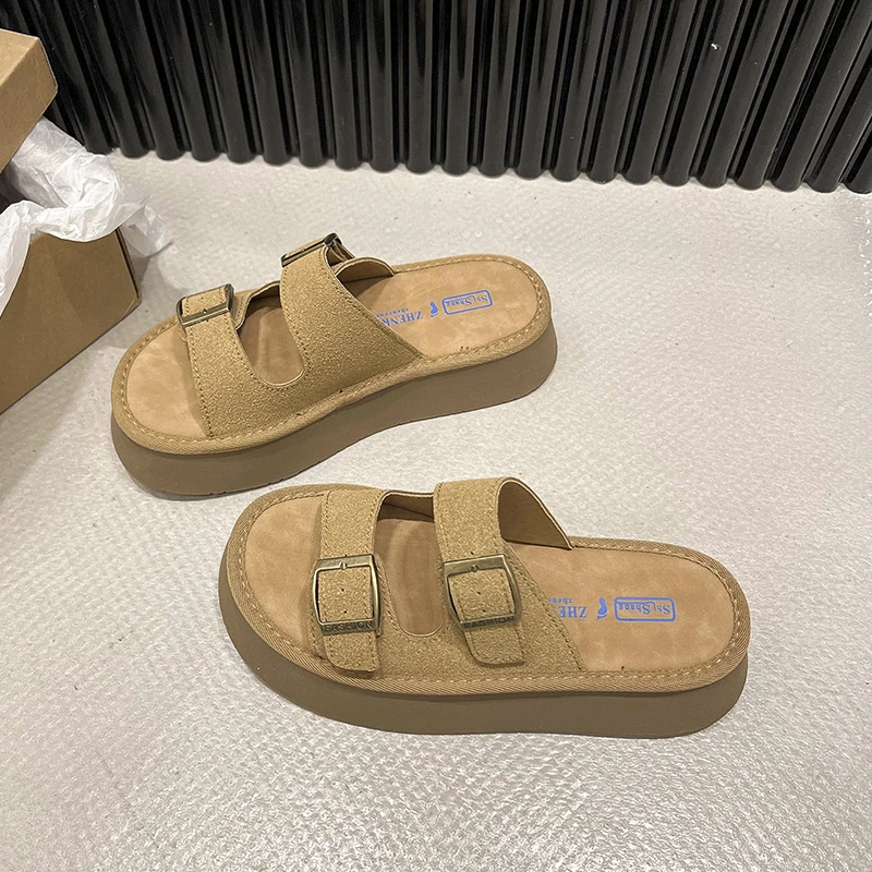 New Summer Platform Shoes for Women's Metal Buckle Flip-flops Breathable and Hard-wearing Beach Shoes