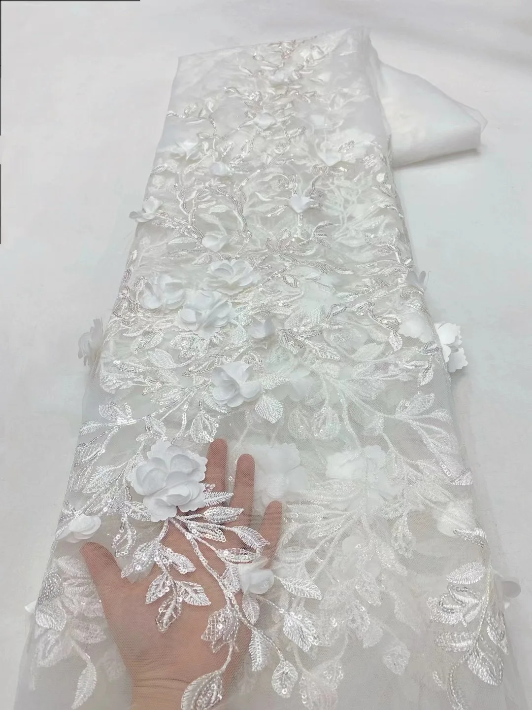 

2025 High Quality French Tulle 3D Flower Lace Fabric African Beaded Lace Fabric 5 Yards for Nigerian Wedding Party Dress AXZ6259
