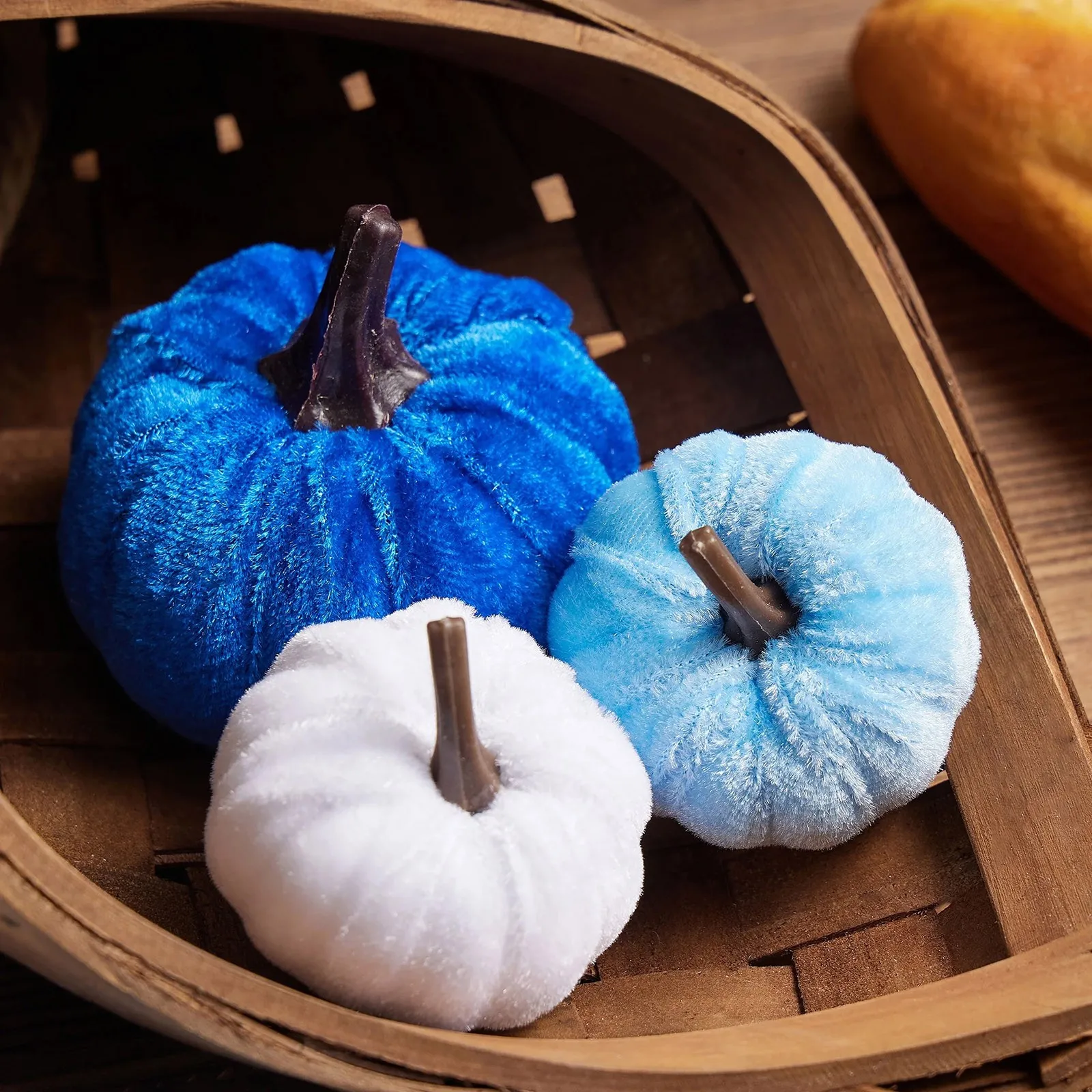 12 Pcs Colorful Velvet Artificial Pumpkin Set Decor Simulation Pumpkin Decorations Halloween Party Foam Pumpkin Desktop Ornament