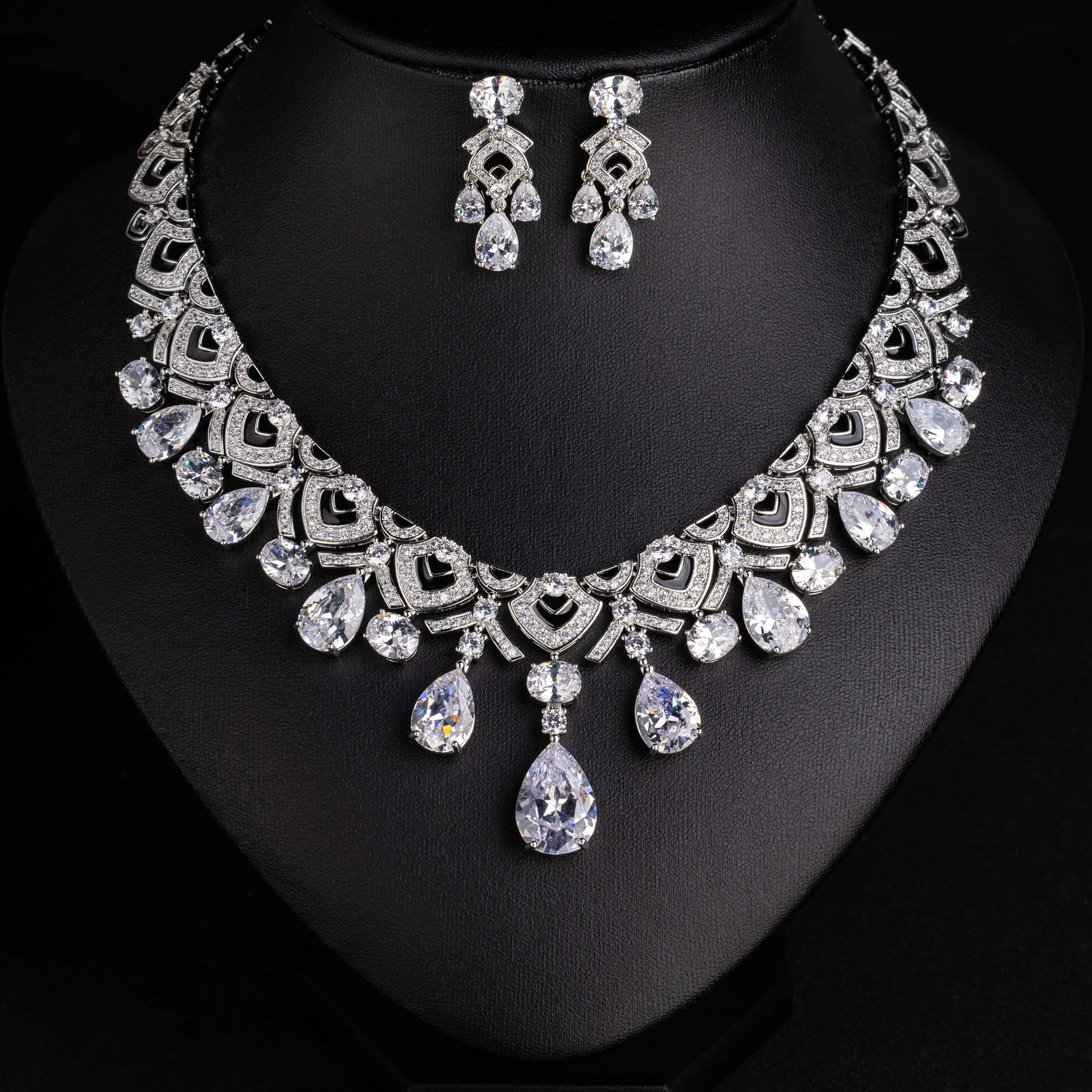 nuova-collana-e-orecchini-di-moda-dal-design-esagerato-gioielli-in-zircone-per-donna-ideali-per-matrimoni-spose-balle-e-regali-m-1135