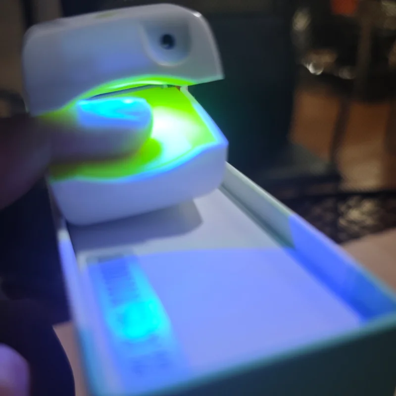 Urządzenie LED do leczenia grzybicy paznokci, laser do czyszczenia onychomikozy, ładowanie USB, światło podczerwone 905nm, światło niebieskie 470nm, salon paznokci