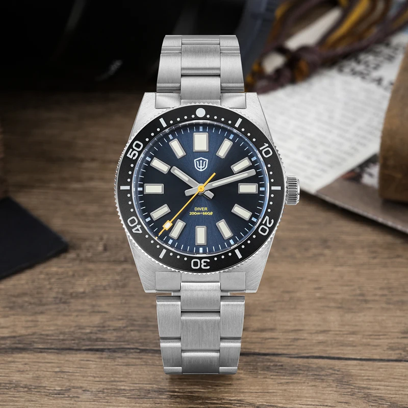

Watchdives WD1965 Мужские часы VH31 Sweep Seconds Кварцевый механизм Оригинальный дизайн Циферблат Светящийся 20 бар Водонепроницаемые часы 200 м 38 мм