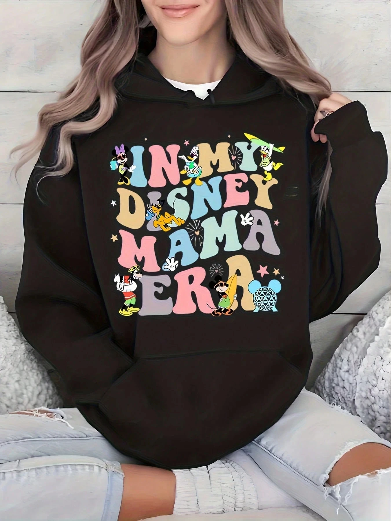 Sudadera con Capucha de Felpa de Algodón de Disney para Mujer, Color Gris Claro, Personajes Mickey, Minnie, Goofy, Pluto, Donald, Estampado de Tabla de Surf con Lazo en la Parte Delantera