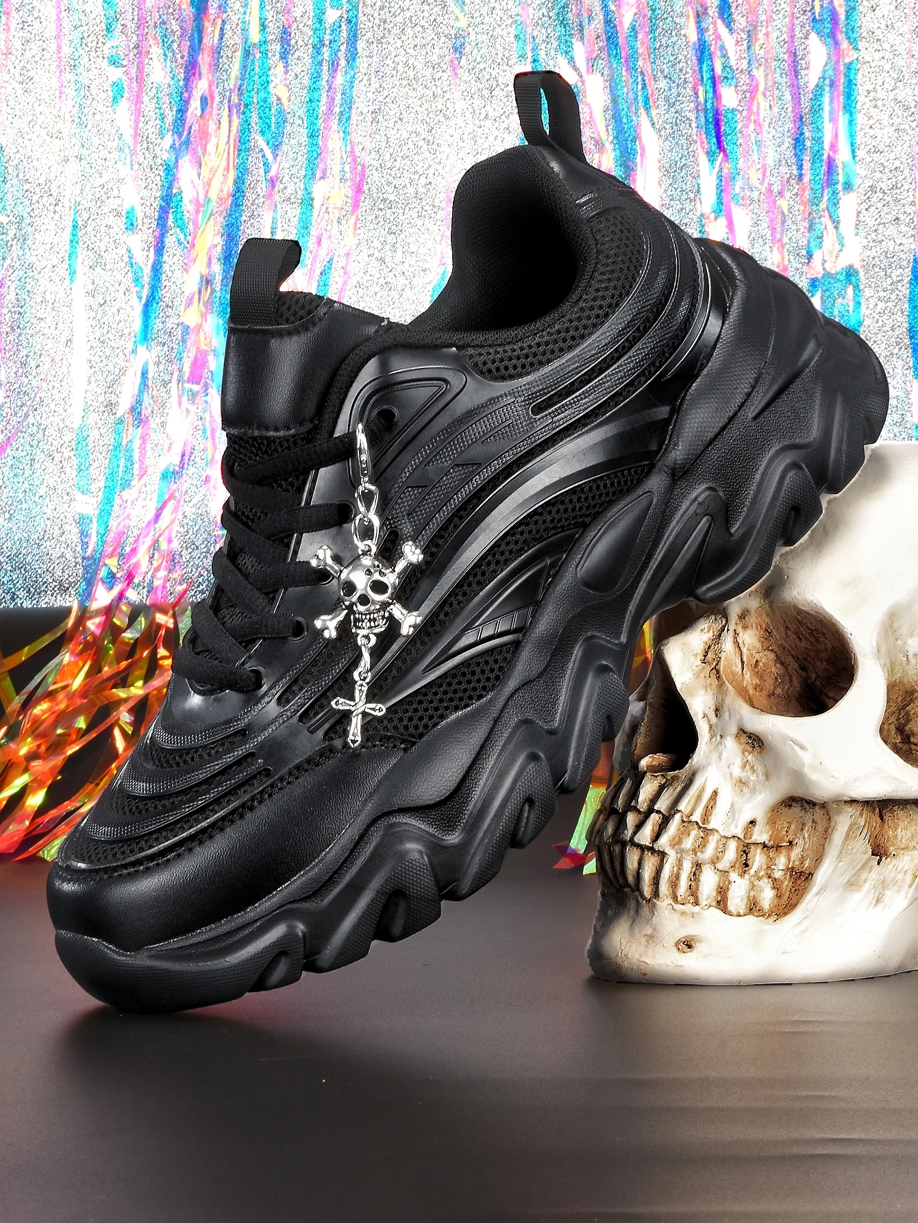 Women's Thick-Soled 5cm Height-Increasing Vulcanized Shoes with Silver Skull Cross Metal Decoration, Breathable Mesh Eva Irregular Sole, Black Casual Sneakers, Y2K Fashion for Enthusiasts, Daily Commute, Unique Non-Crowded Style, Student Campus Versatile, Soft-Soled, Non-Slip, Lightweight, Comfortable Sports Shoes for Women