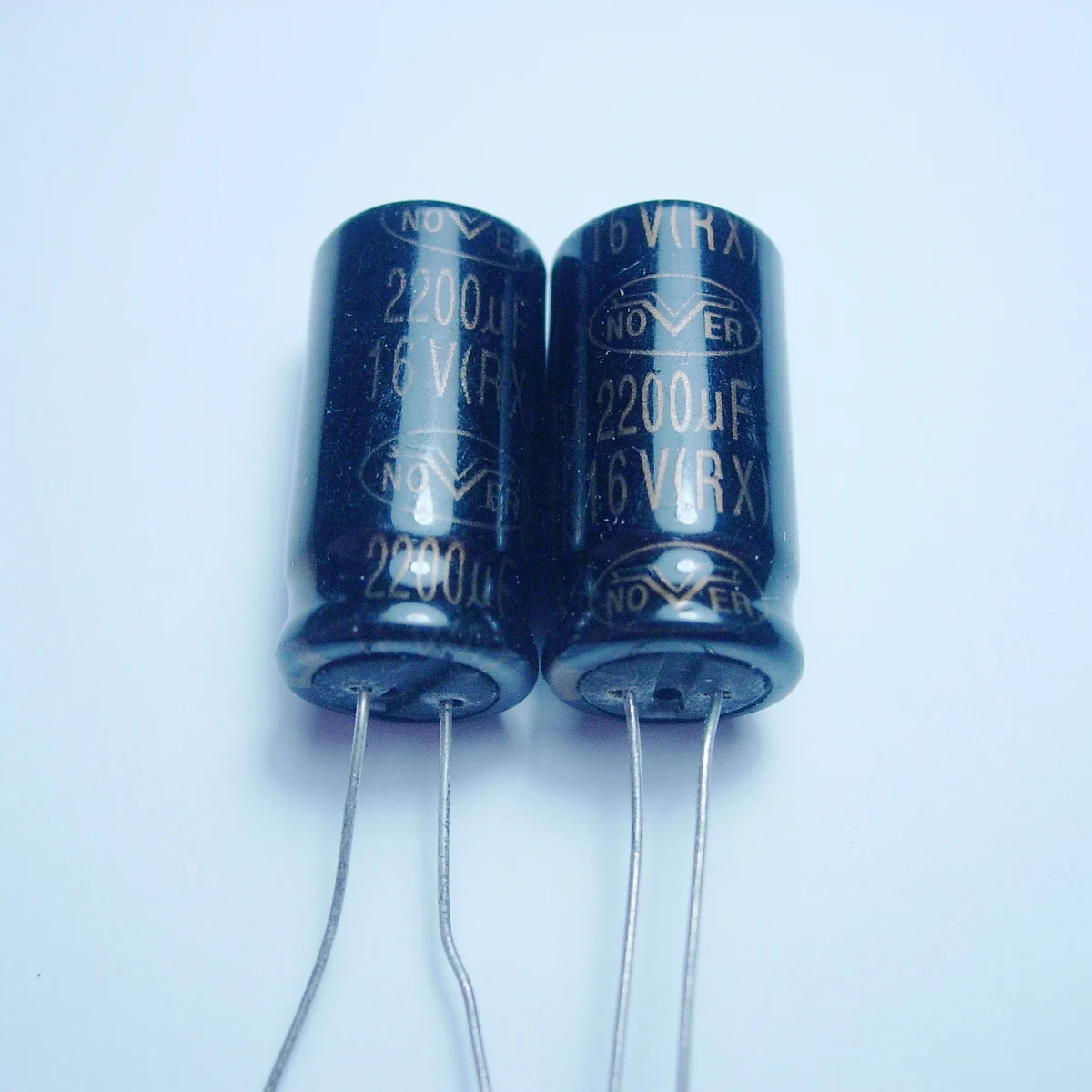 30pcs/lot UK NOVER RX Series Golden Audio 105C Audio Fever Aluminum Electrolytic Capacitors free shipping - Image 2