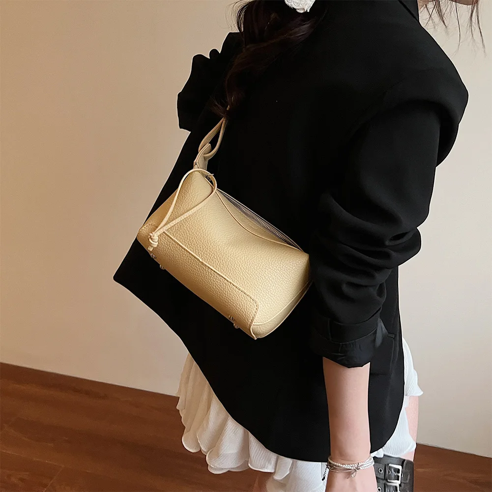 حقيبة يد من جلد البولي يوريثان مع سحاب حقيبة كروس للنساء للعمل والسفر والتسوق