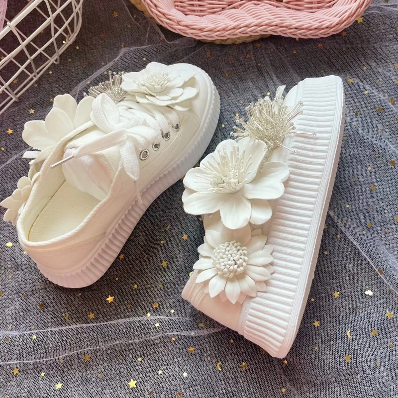 Girls Sneakers 4cm Platform Spring summer New White Rhinestone Flower Wheel Canvas Shoes Travel Wedding Bride Shoe Comfortable