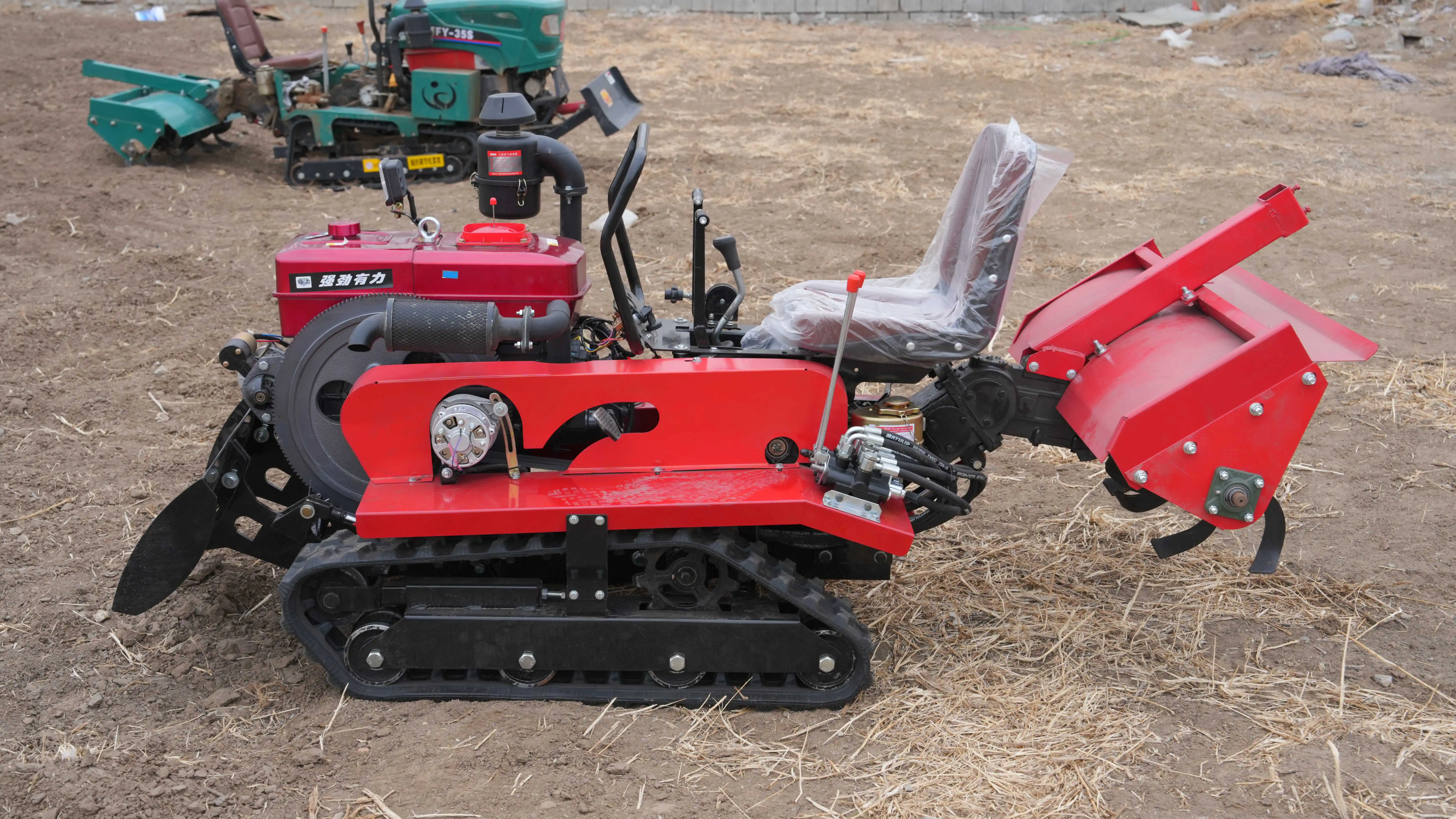 Coltivatore rotativo agricolo da 80 cavalli Nuovo trattore cingolato per terreni arabi Componente motore centrale a lunga durata