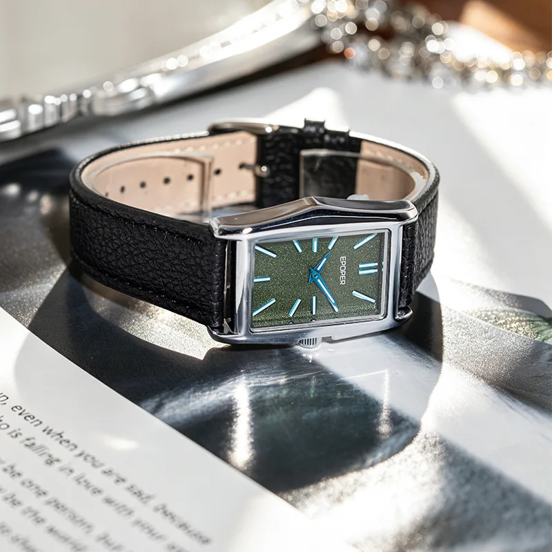 Retro Senior Advanced Man Watch Rectangular Quartz Wristwatch Slver Shell Green Face Light Luxury Business Commuting Applicable
