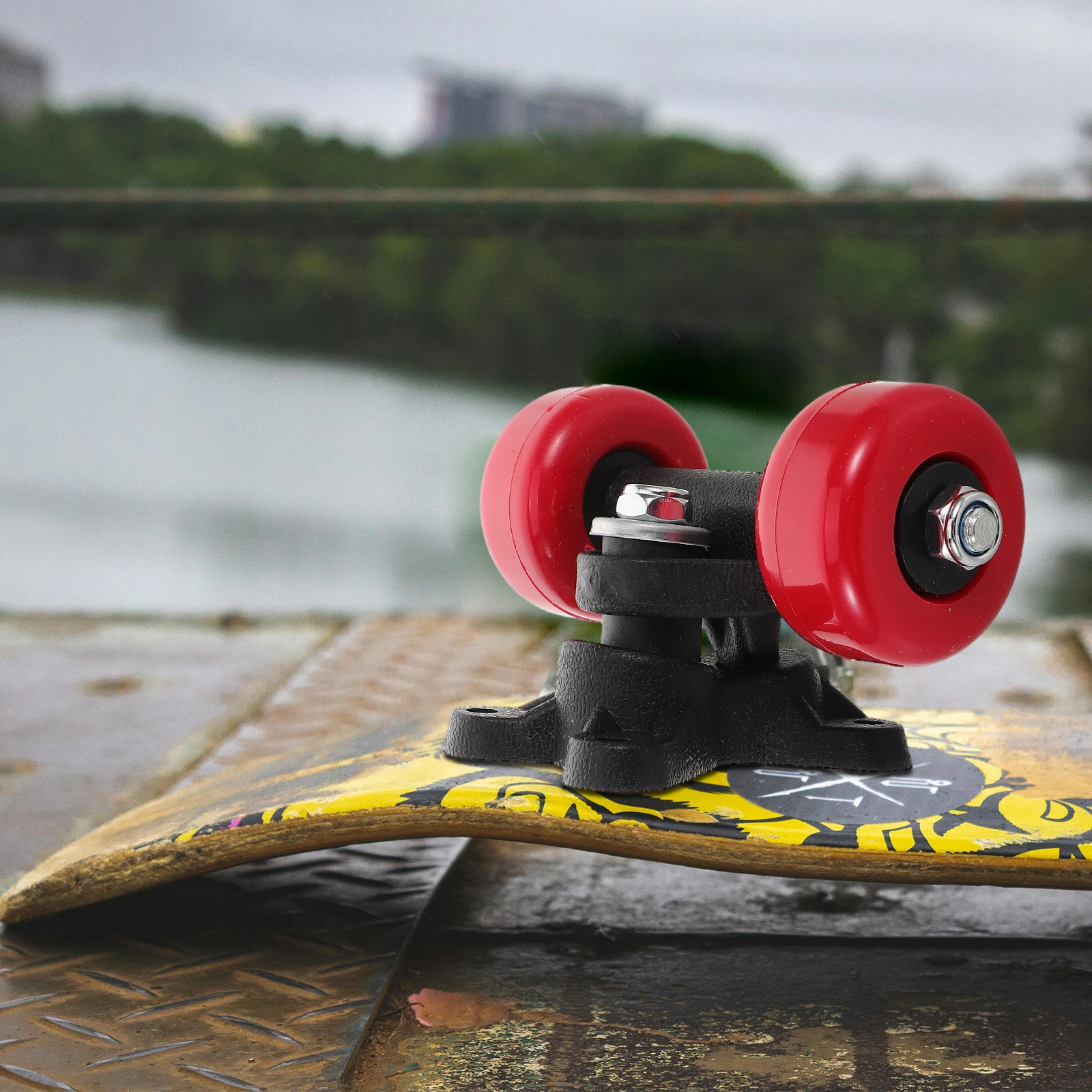 

1 Pair Skateboard Trucks Set Double Wheels Sturdy Lightweight Durable Enhance Stability Balance Easy Install Educational