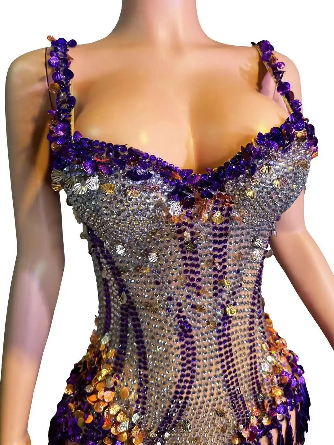 European beautiful woman singer female star with the same sexy mesh luxury full of diamond shell fringed onesie stage performan