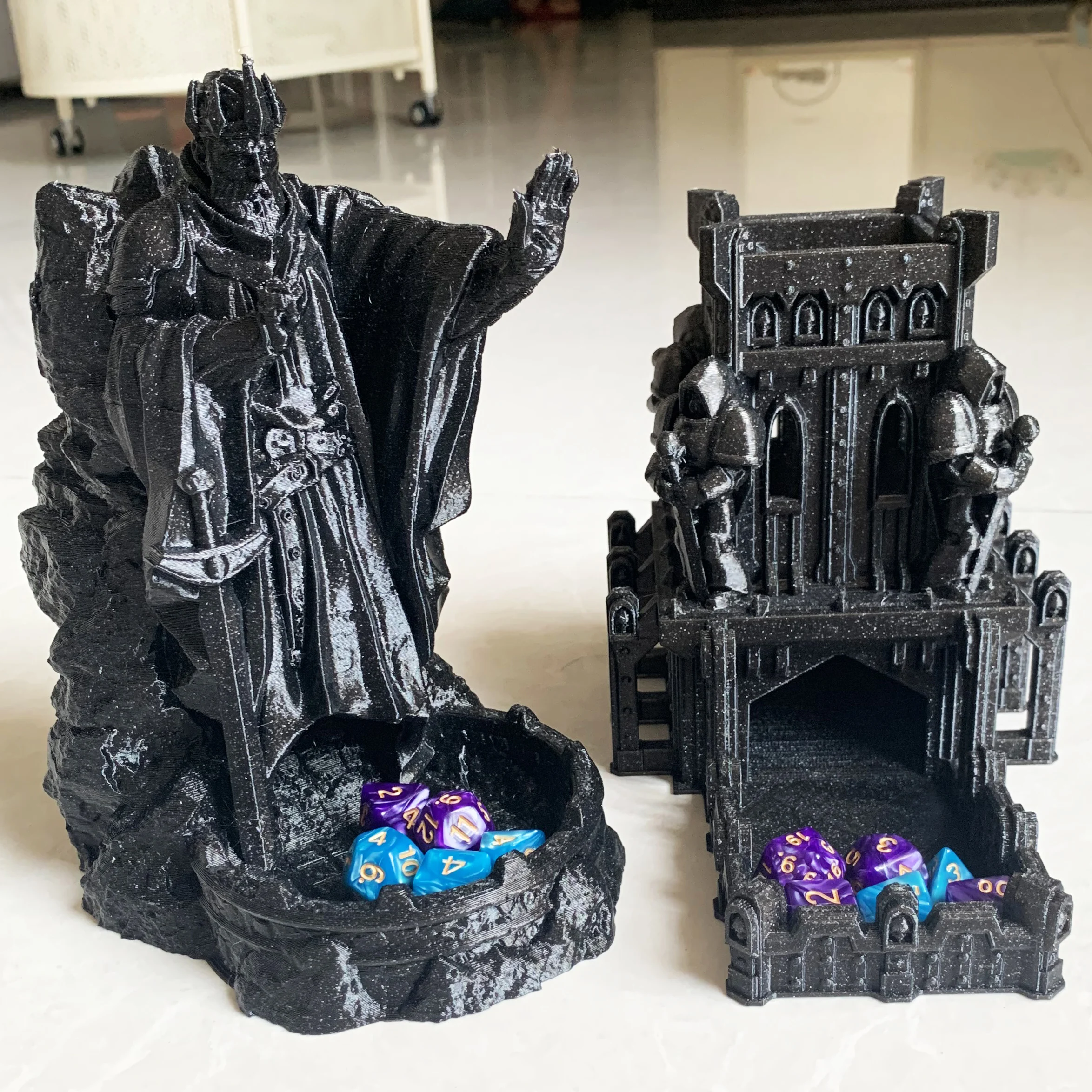 Cthulhu Dice Tower God Emperor Statue Board Game, Dragons and Underground DND, DND for Arcade Prizes