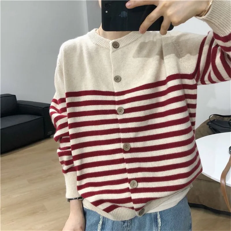 

Woman Sweaters Cardigan Autumn and Winter Knitting Cardigan Long Sleeve Women's Short Outer Wear Top E1023