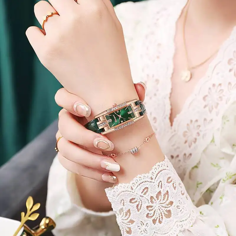 女性のラインストーンストーン長方形時計、革バンド、クォーツ時計、ファッション