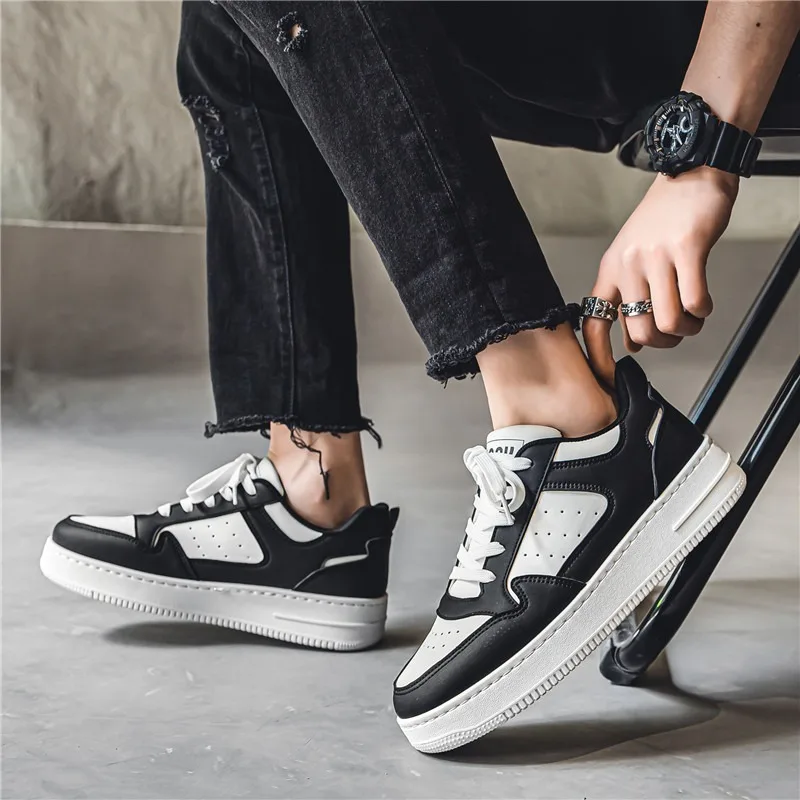 أحذية التزلج الشهيرة للفصول الأربعة للرجال، أحذية عصرية تحجب الألوان ضرورية للخروج في الشارع