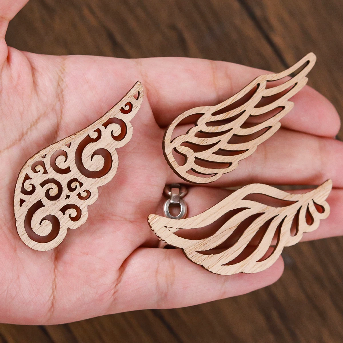 40Pcs/bag 4 Styles DIY Angel Wings Wooden Chips Decorative Embellishments Crafts Scrapbook Hand-made Graffiti Button Accessories