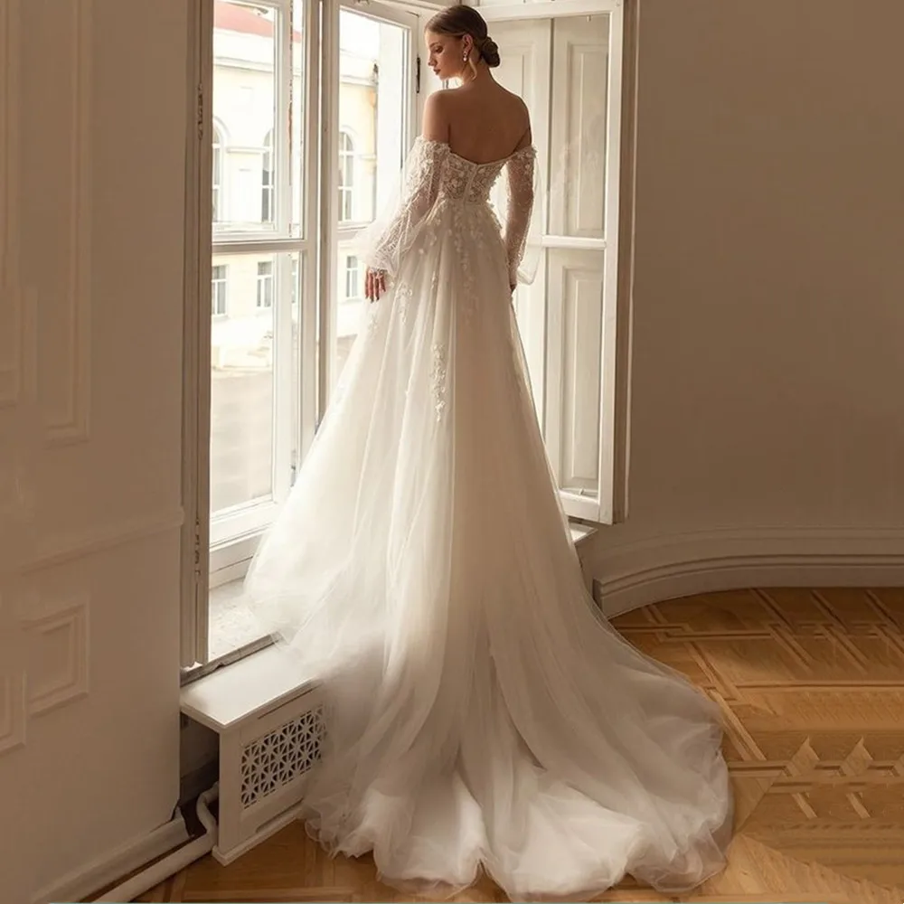 LoveDress Sweetheart suknia ślubna latarnia rękaw koronkowe aplikacje nowoczesna linia suknia ślubna tiul Backless szlafrok na zamek De Mariée