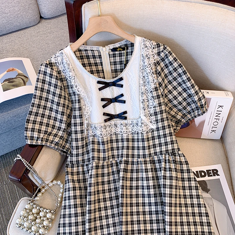 Plus-size women's summer casual black and white check dress Lace applique design French dress polyester fabric loose comfortable