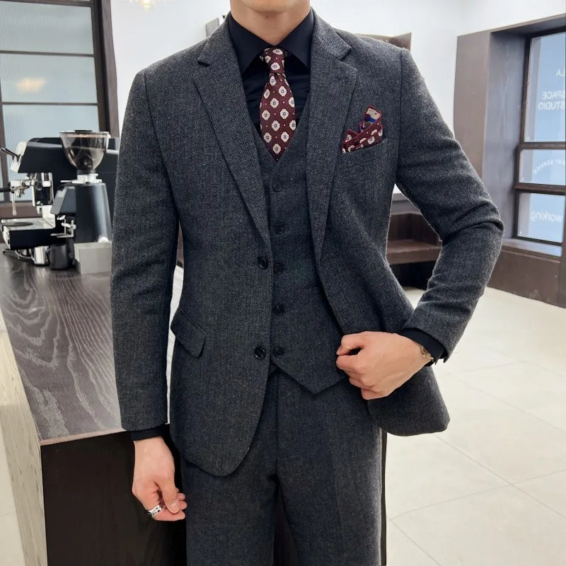

Vintage Gray Woolen Suit for Men, Slim Fit Herringbone Pattern British Style Wedding Groom Suit, Three-Piece Trendy Set