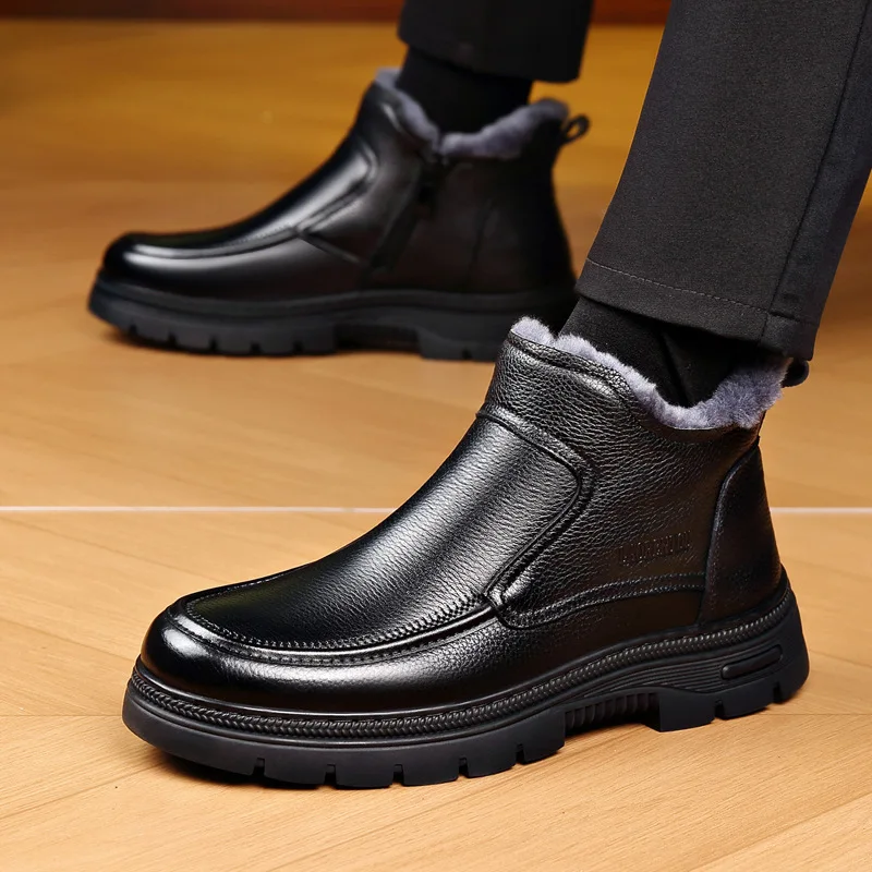 2025 Winter Genuine Leather Shoes Men Chelsea Boots Fashion Brand Shoes Warm Plush Mens Ankle Botas Flat Non-slip Black D727