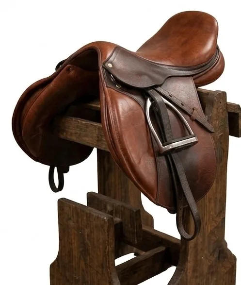 Customized English Dressage Saddle Leather Fiber Tree Leather Seat Comfortable Durable Nickel-Plated Brass Hardware Fab