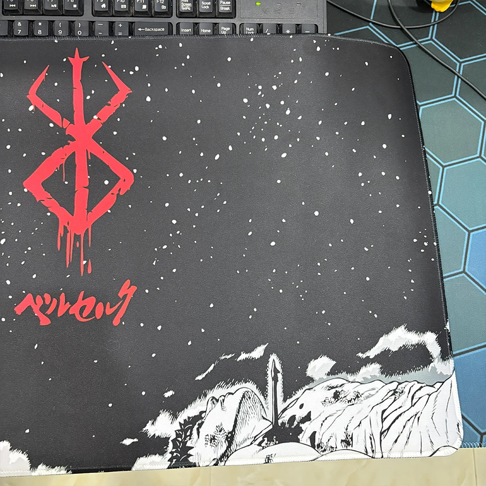 Guts Schwert in Berserker Mauspad Berserk Guts Gamer Spiel Mauspad Computerzubehör Große Tastatur Laptop Padmouse Speed Des