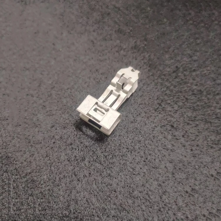 

Для VW ID3 ID4 ID6 phideon Passat Magotan B8 зажимы накладки на стойки А