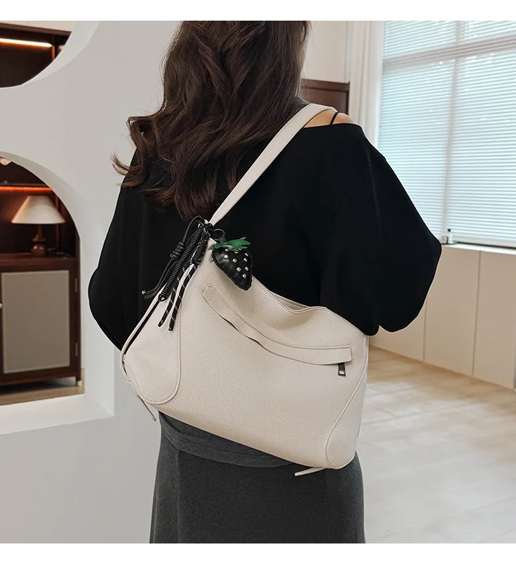 

2025 Trendy Crossbody Bag, Large Capacity, Single Shoulder Design, Suitable For Women, Niche Fashion, Women's Tote Bag