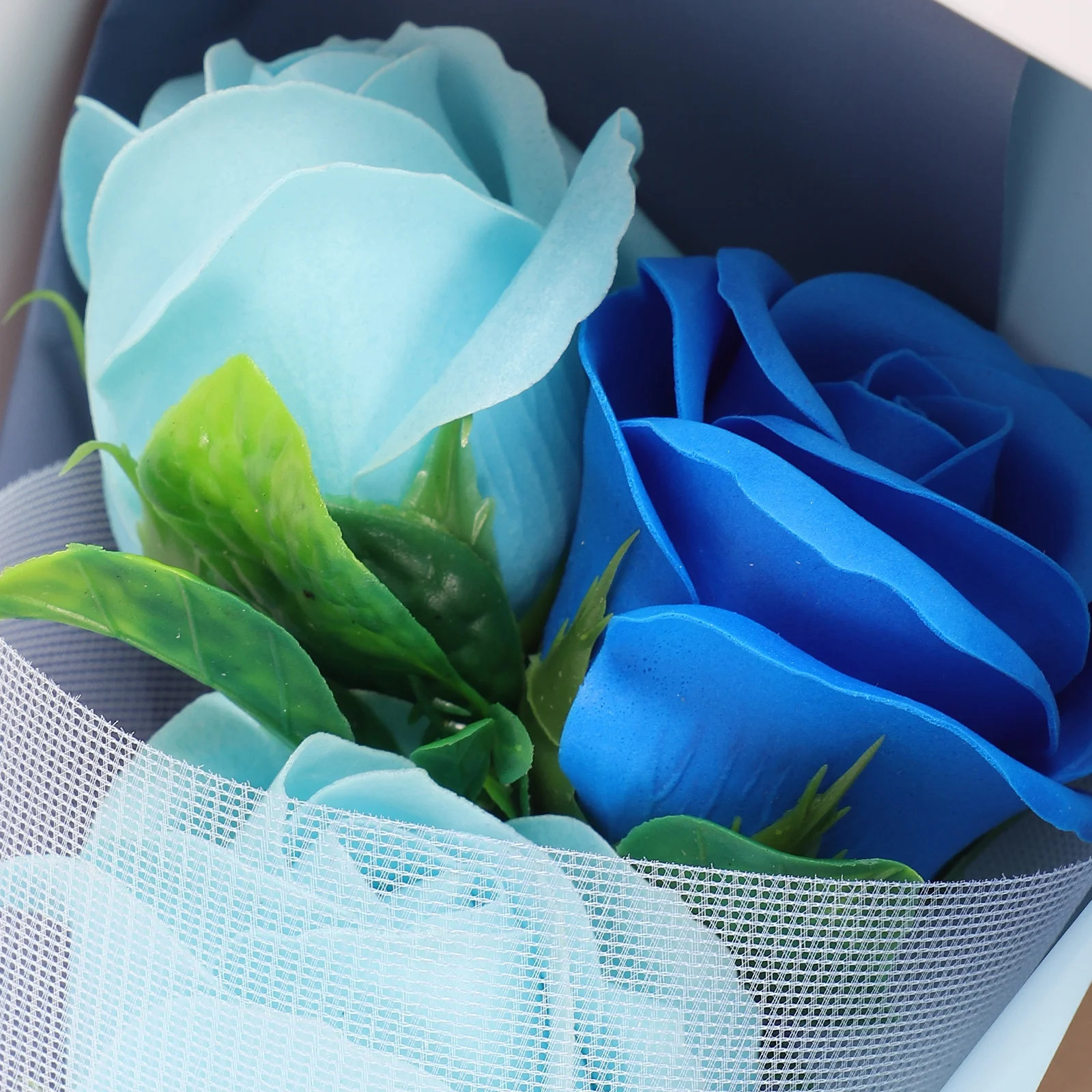 

1Set Soap Rose Bouquet Flower Box Artificial Handmade Soap Flowers Gift Simulation Decoration for Wedding Valentine Birthday