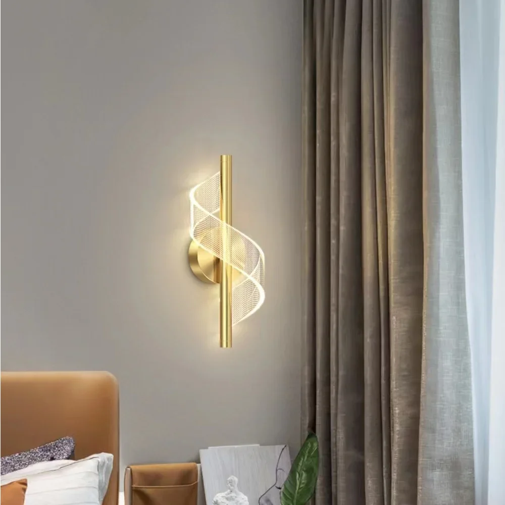 Modern Spiral LED Wall Lamps Minimalist Strip Decorative Iron Sconce For Living Rooms Bedroom Bedside Background Lighting Luster