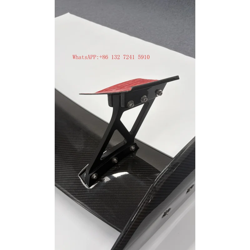 Design Dry Carbon Fiber Rear Spoiler With Light 3